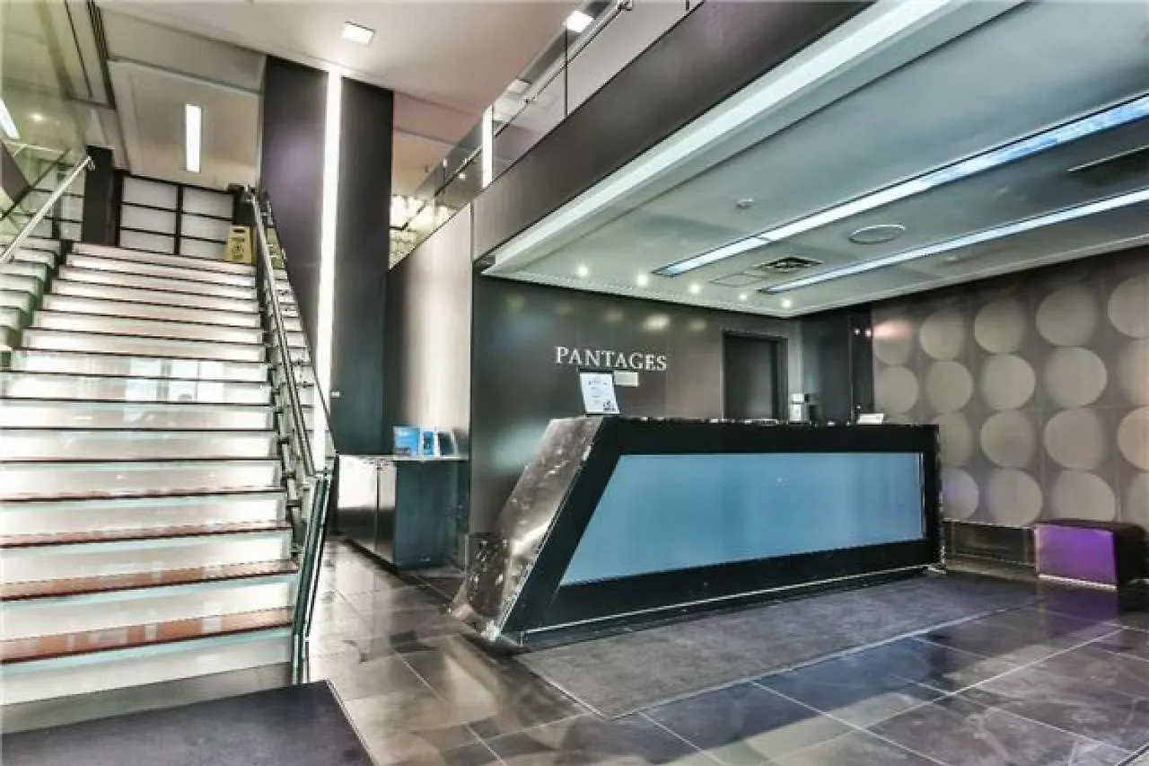 Apartment Executive High Rise Condo Toronto